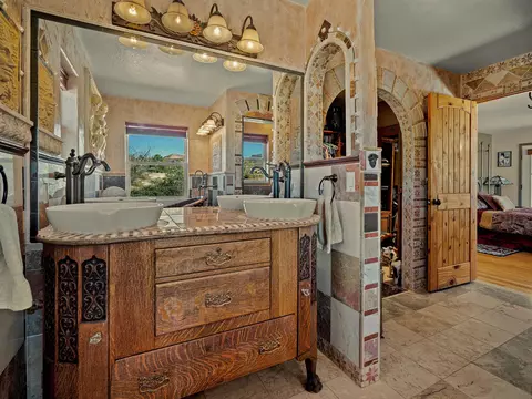 Bath - 945 Prince Ct, Fruita, CO 81521 photo 1 of 4