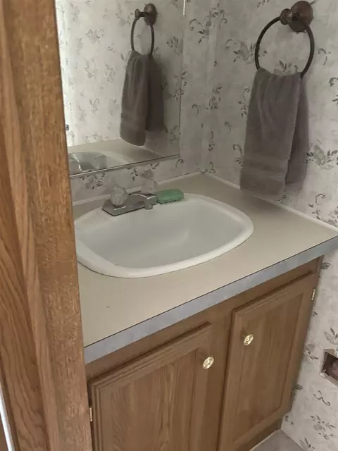 Bath - 3268 E Rd #90, Clifton, CO 81520 photo 3 of 3