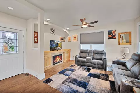 1230 Periwinkle Ct, Fruita, CO 81521 photo 3