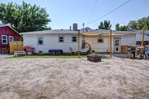 Exterior - 1039 E Aspen Ave, Fruita, CO 81521 photo 4 of 7