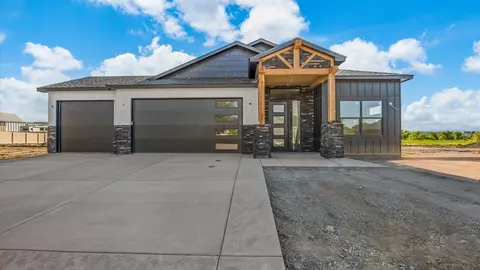520 Desert Peach St, Clifton, CO 81520