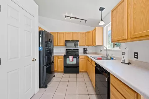 Kitchen - 740 Gold Rush Dr, Fruita, CO 81521 photo 2 of 2