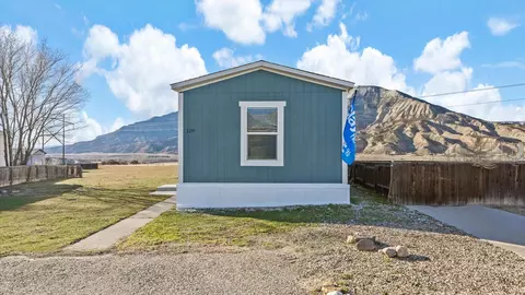 128 Horizon Cir, Parachute, CO 81635