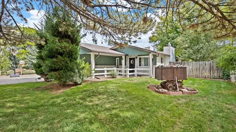 614 12 Glacier Dr, Grand Junction, CO 81507