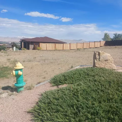 2660 Lookout Ln, Grand Junction, CO 81503