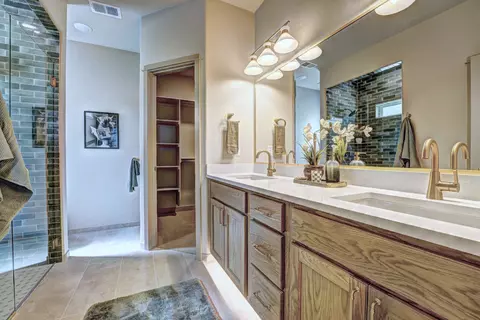 Bath - 2011 Korima Dr, Fruita, CO 81521 photo 1 of 4