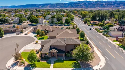 1118 Laura Ave, Fruita, CO 81521 photo 2