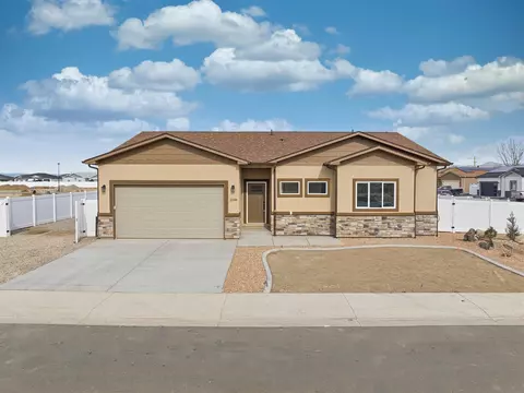 2148 Moon River Rd, Grand Junction, CO 81505
