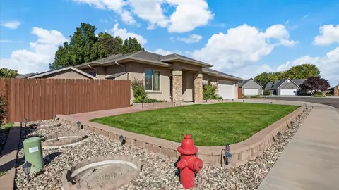 1355 Monument Ct, Fruita, CO 81521 photo 2