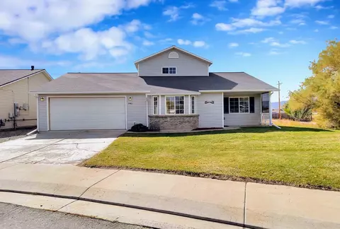 2961 Brookside Dr, Grand Junction, CO 81504