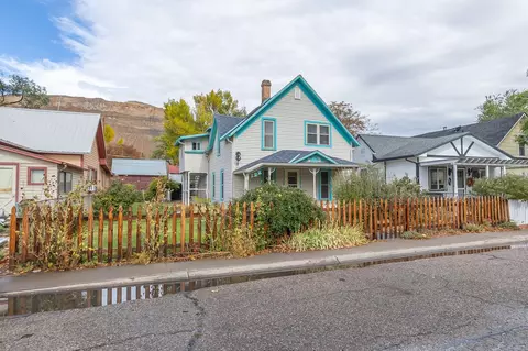 122 W 5th St, Palisade, CO 81526