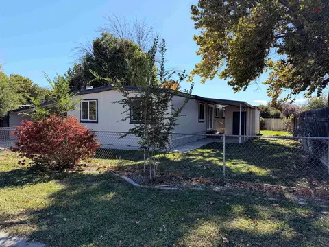 2955 Cedar Pl, Grand Junction, CO 81504