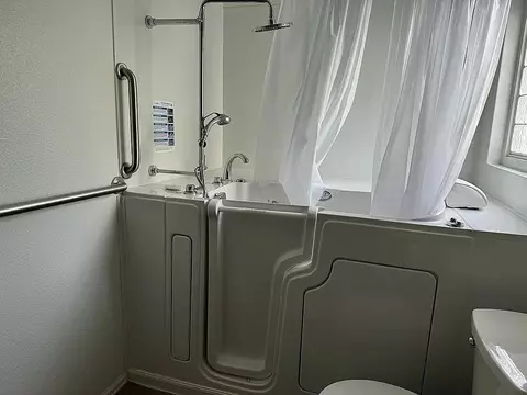 Bath - 308 Elderberry Dr, Fruita, CO 81521 photo 3 of 5