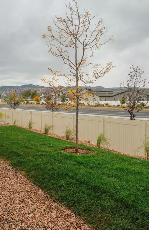Exterior - 961 Urique Ln, Fruita, CO 81521 photo 5 of 6