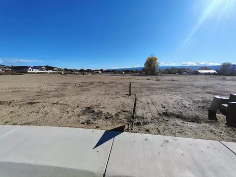 2511 Glory Ln, Grand Junction, CO 81505