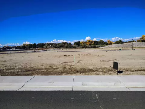 2504 Woody Creek Dr, Grand Junction, CO 81505
