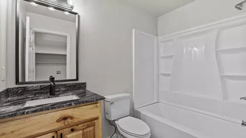Bath - 497 David Ct, Fruita, CO 81521 photo 2 of 2