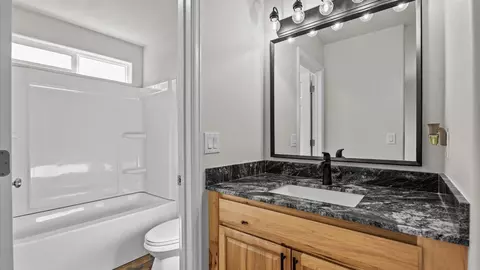 Bath - 497 David Ct, Fruita, CO 81521 photo 1 of 2