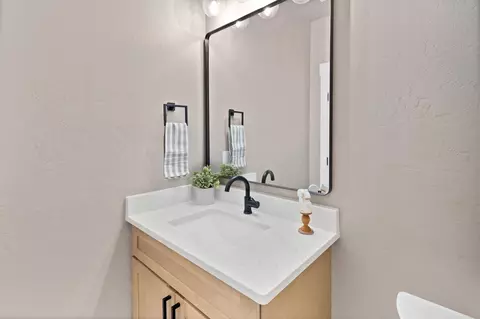 Bath - 1124 Sprocket Ct, Fruita, CO 81521 photo 1 of 5