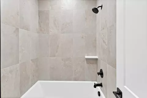 Bath - 1124 Sprocket Ct, Fruita, CO 81521 photo 5 of 5