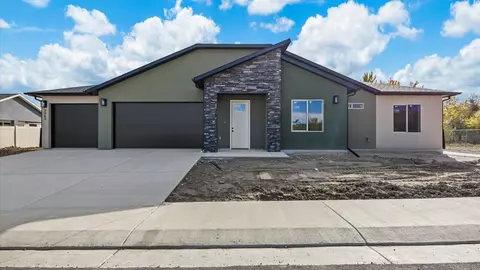 3063 Thunder Cloud Dr, Grand Junction, CO 81504