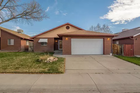588 E Greenfield Cir, Grand Junction, CO 81504