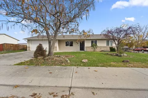 476 Forelle St, Clifton, CO 81520