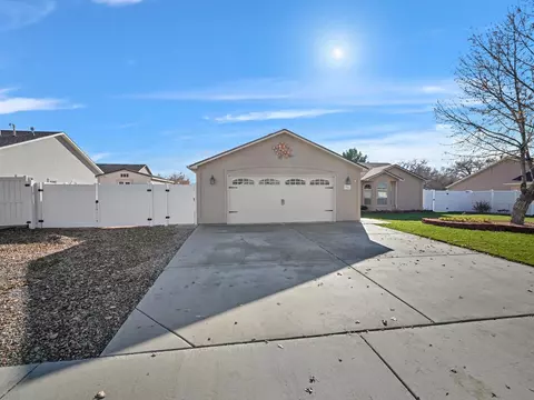 Exterior - 662 Darcy Jo Ln, Fruita, CO 81521 photo 11 of 12
