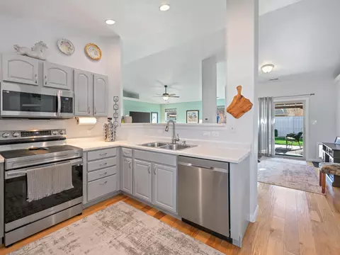 Kitchen - 662 Darcy Jo Ln, Fruita, CO 81521 photo 4 of 5