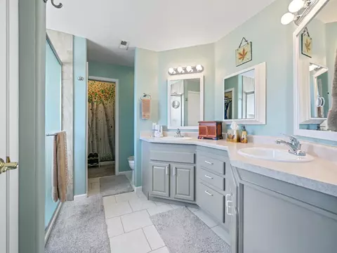 Bath - 662 Darcy Jo Ln, Fruita, CO 81521 photo 1 of 4