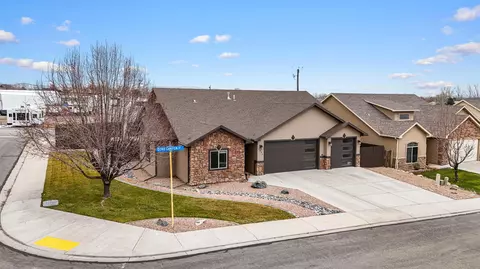 1092 Echo Canyon St, Fruita, CO 81521 photo 3