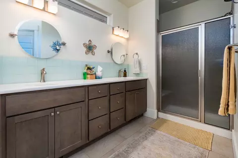 Bath - 1222 Periwinkle Ln, Fruita, CO 81521 photo 1 of 2