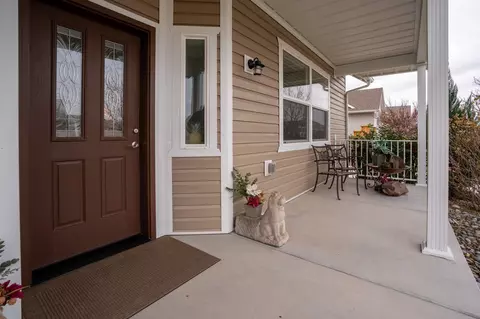 Exterior - 1222 Periwinkle Ln, Fruita, CO 81521 photo 4 of 5
