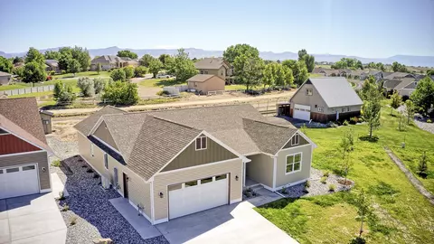 View/Area - 1024 Snowdrop Ct, Fruita, CO 81521 photo 2 of 2
