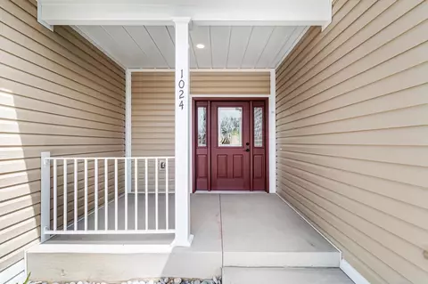Exterior - 1024 Snowdrop Ct, Fruita, CO 81521 photo 2 of 5