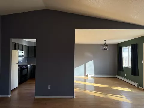 Living - 255 Sargent Cir, Fruita, CO 81521 photo 2 of 8