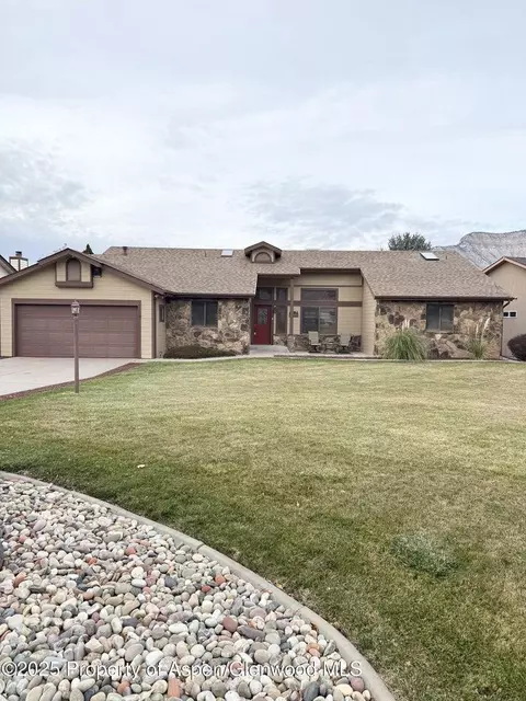 91 Willow Creek Trl, Parachute, CO 81635