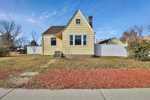 508 S Main St, Palisade, CO 81526