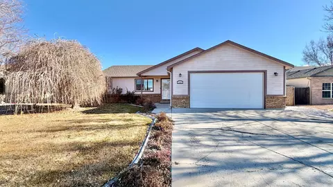 Exterior - 760 Jasper Dr, Fruita, CO 81521 photo 2 of 10