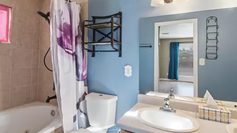 Bath - 760 Jasper Dr, Fruita, CO 81521 photo 3 of 3
