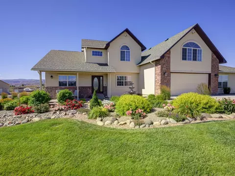 1311 L 710 Rd, Loma, CO 81524