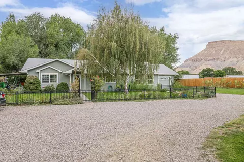 3613 G Rd #E, Palisade, CO 81526