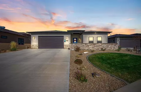 2698 Meadowcrest Ct, Grand Junction, CO 81506