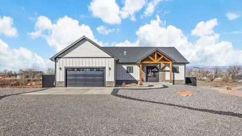 1774 Trappers Ct, Delta, CO 81416 photo 2