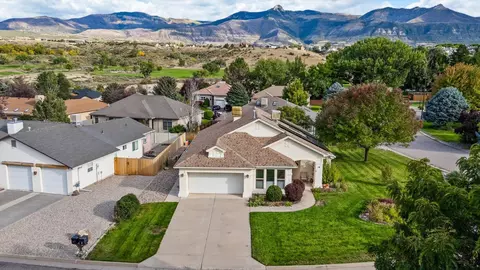 18 Willow Creek Ct, Battlement Mesa, CO 81635