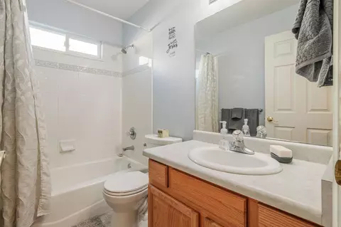 Bath - 118 Elderberry Dr, Fruita, CO 81521 photo 1 of 4