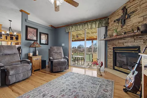 Living - 1679 L Rd, Fruita, CO 81521 photo 3 of 4