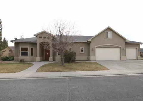 2917 Brook View Ln, Grand Junction, CO 81503