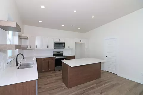 Kitchen - 1703 Rusty Rivet Rd, Fruita, CO 81521 photo 4 of 5