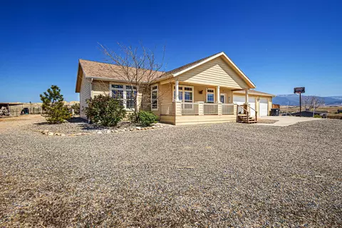 33104 Willow Bend Rd, Whitewater, CO 81527